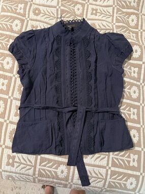 BCBG Y2K Navy Lace-Detail Short Sleeve Top